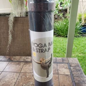 BNWT yoga mat